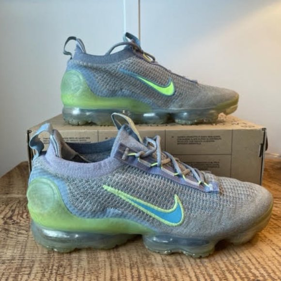 AIR VAPORMAX 2021 FK - Picture 3 of 5